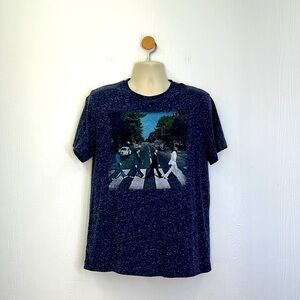 The Beatles - Navy The Beatles Abbey Road soft Short Sleeve T Shirt Size Medium